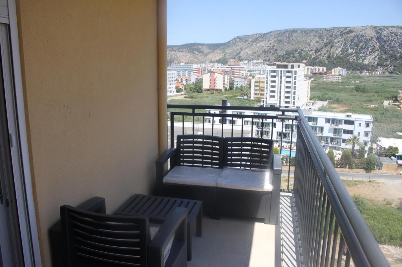 Everest Apartments Shengjin Exterior photo