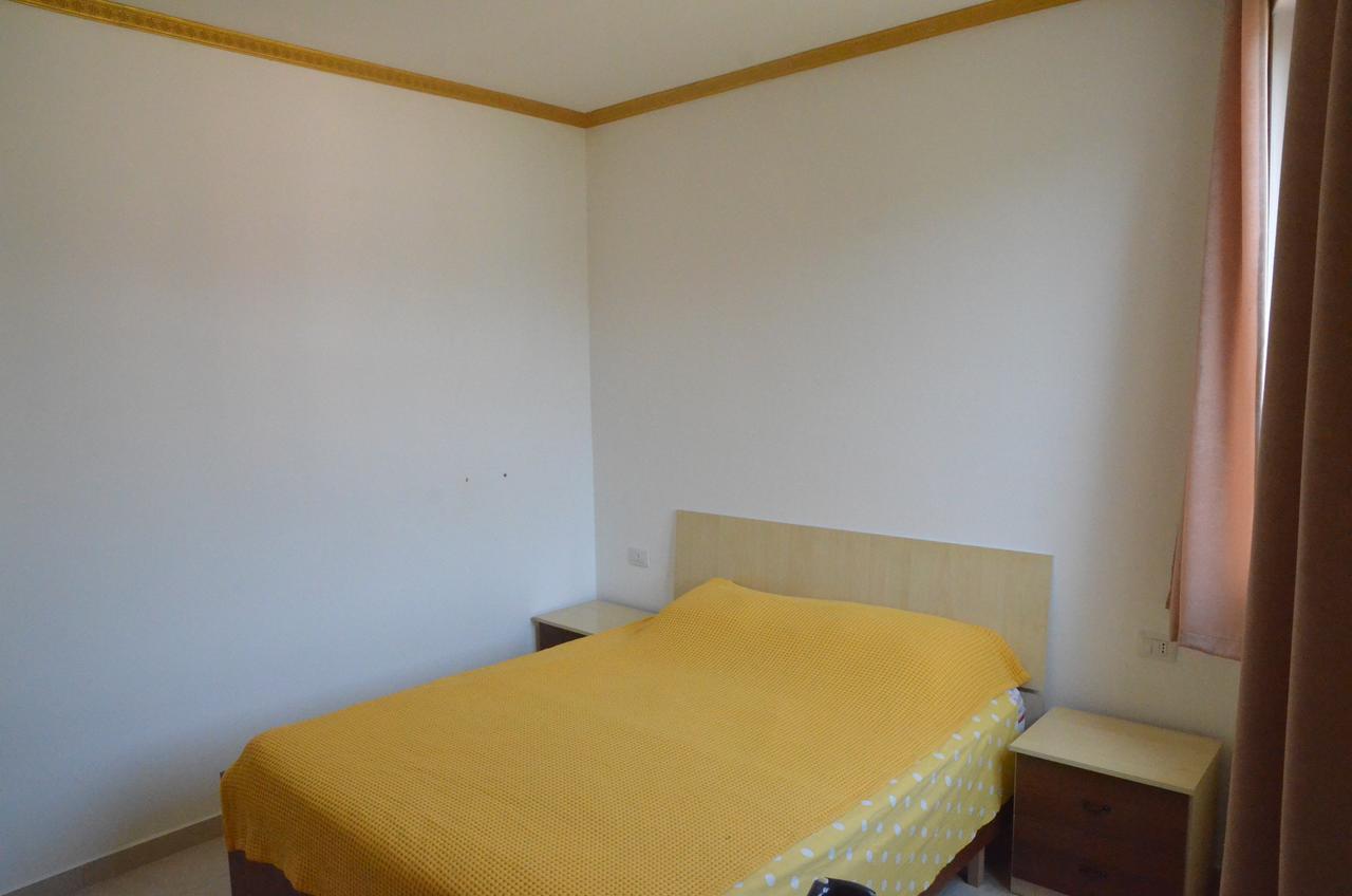 Everest Apartments Shengjin Exterior photo